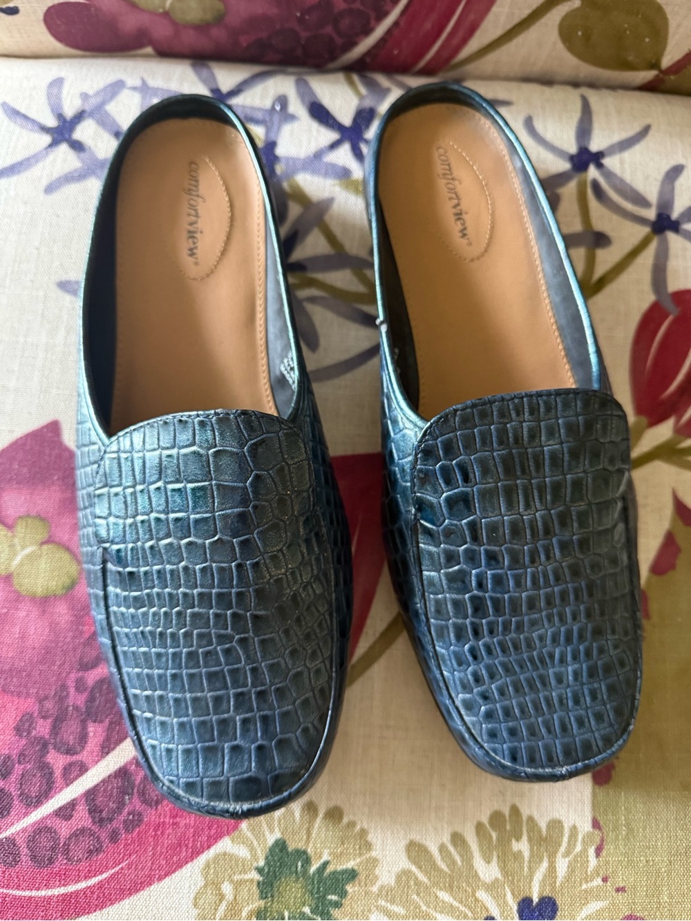 comfortview Teal Blue Croc-Embossed Slip-On Loafers
